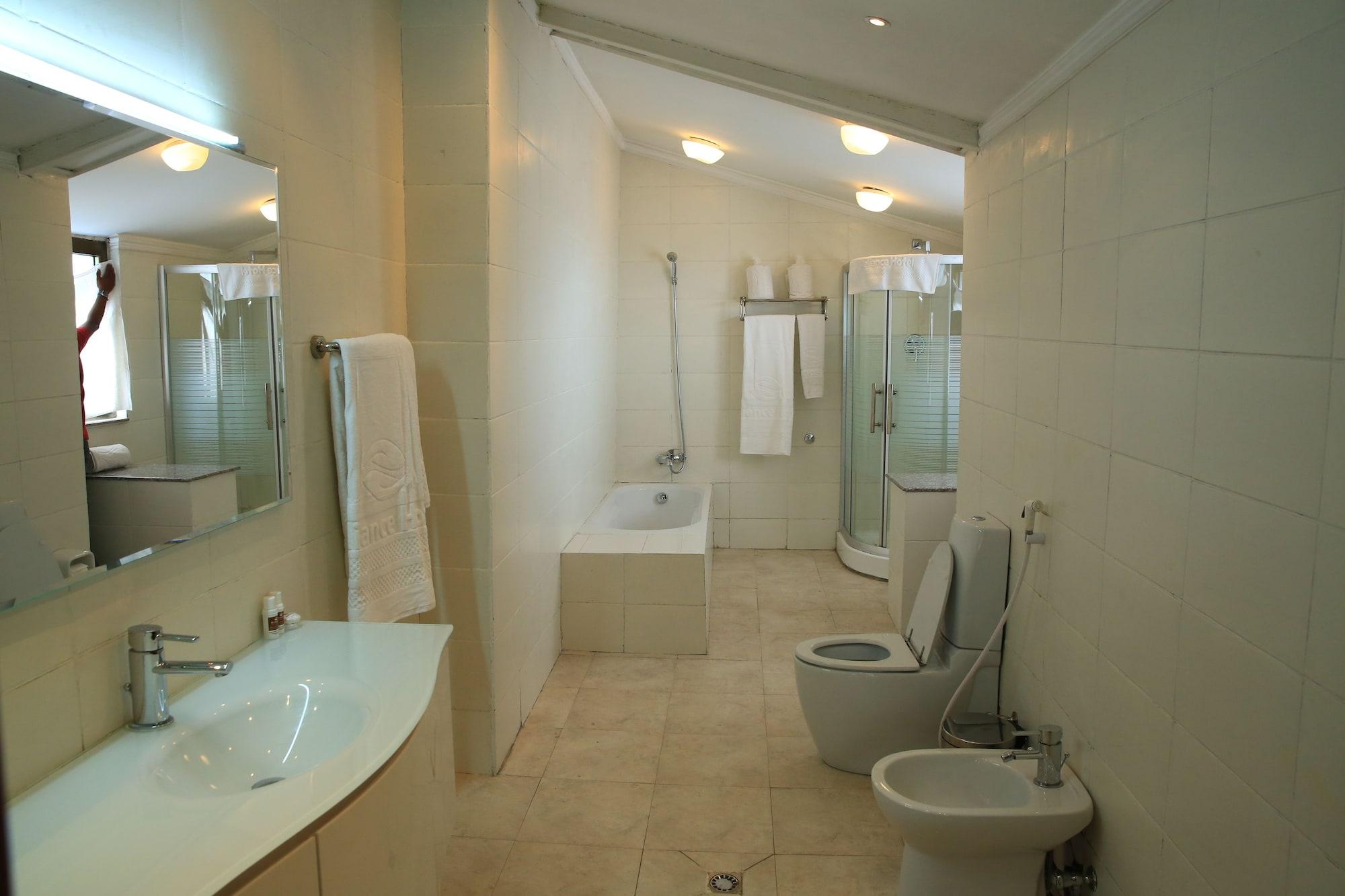 Reliance Hotel Apartment Adis Abeba Exterior foto